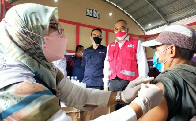 Bupati Zaki Tinjau Kick Off Prelaunching Vaksinasi 2 Juta Dosis Untuk Masyarakat Indonesia di Kabupaten Tangerang