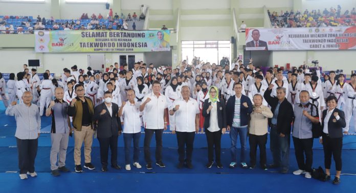 Airin Dukung Kemajuan Olahraga di Banten