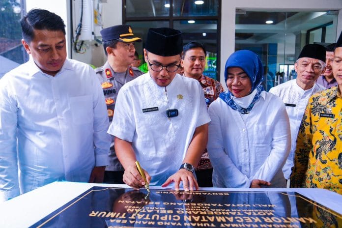 Wakil Wali Kota Pilar Resmikan Jembatan Cinere Mas dan Kantor Kecamatan Ciputat Timur