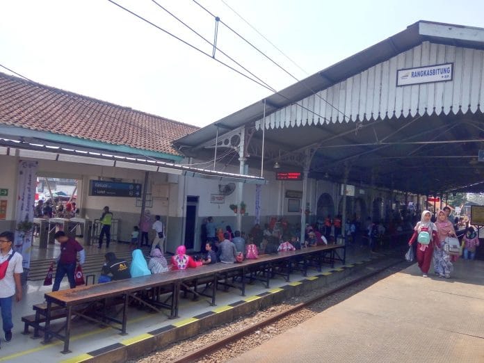 148 Ribu Orang Diprediksi Naik KA di Stasiun Rangkasbitung Selama Lebaran