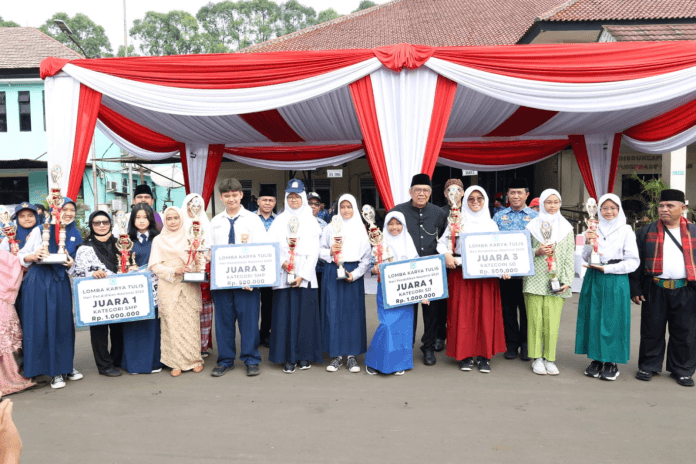 Peringati Hardiknas, Benyamin Ingatkan Guru untuk Terus Berinovasi dalam Mengajar