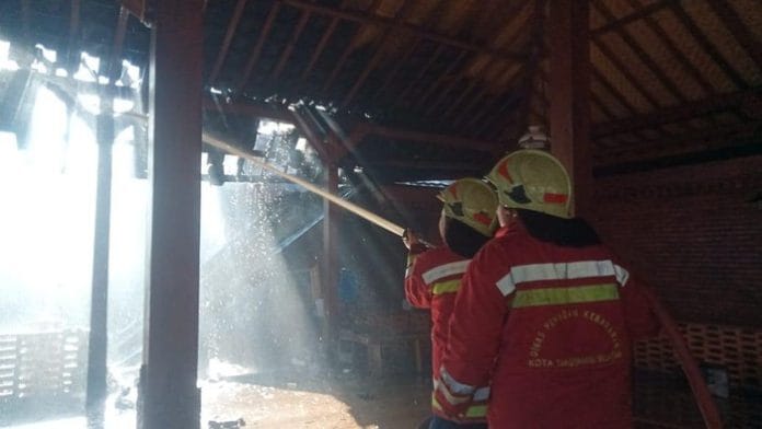 2 Karyawan Alami Luka Bakar Akibat Kebakaran di Restoran Jasunda Serpong