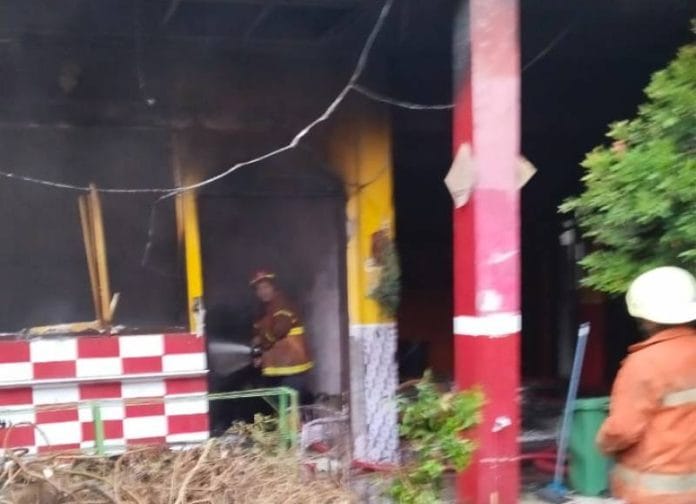 SDN Petir 3 Tangerang Terbakar, Tujuh Unit Mobil Damkar Dikerahkan