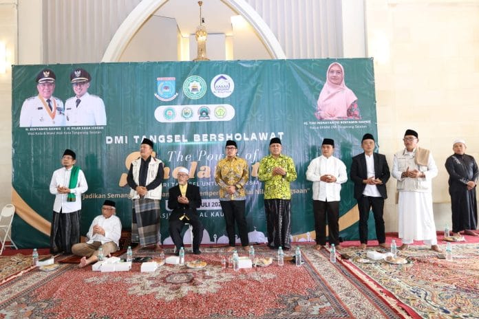 Hadiri DMI Tangsel Bersholawat, Pilar Paparkan Program Keagamaan di Tangsel