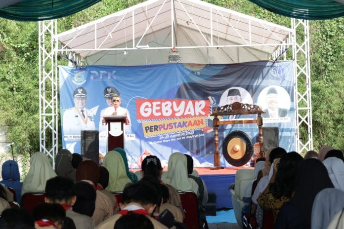 Tingkatkan Literasi Masyarakat, Wali Kota Benyamin Buka Gebyar Perpustakaan