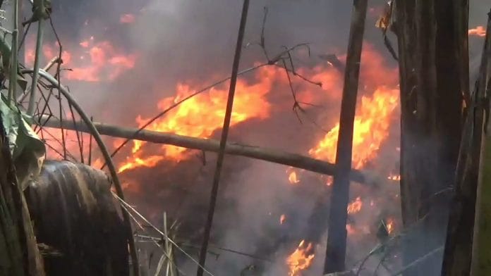 Diduga dari Pembakaran Sampah, Area Makam Cina di Lebak Kebakaran