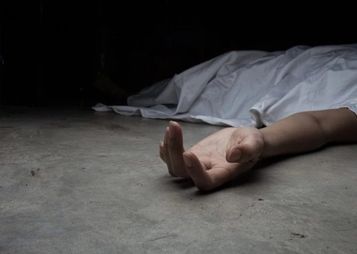 Diduga Over Dosis, Pria Tanpa Identitas Tewas di Pinggir Kali Ciliwung