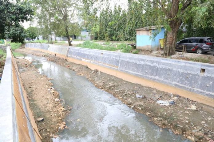 Antisipasi Musim Penghujan, Pemkot Tangerang Siapkan Infrastuktur dan Alat-alat Pengendali Banjir