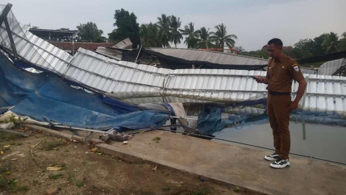 2 Kecamatan di Pandeglang Diterjang Angin Kencang, 27 Rumah Rusak
