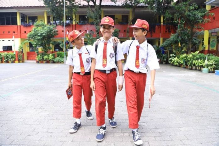 182.084 Siswa Terbantu dengan Beasiswa Tangerang Cerdas, Warga: Ini Sangat Membantu Kami