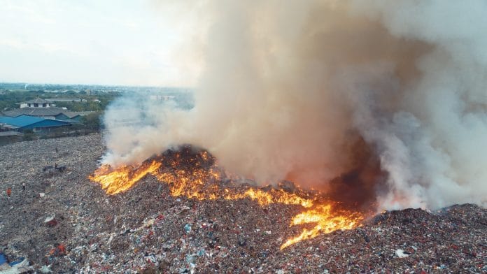 Atasi Kebakaran TPA Rawa Kucing, Ratusan Personel hingga Puluhan Mobil Damkar Dikerahkan