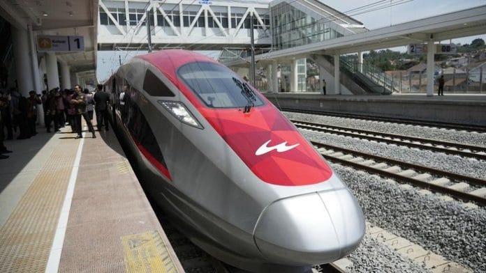 Kereta Cepat Whoosh Gratis Sampai 7 Oktober, Ini Rute hingga Jadwalnya