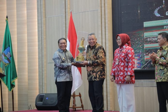 Lagi, Pemkot Tangsel Terbaik se-Banten sebagai Badan Publik Informatif