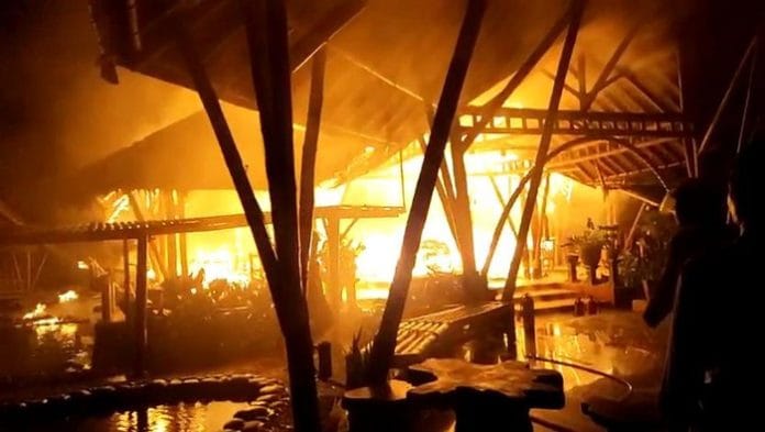 Restoran di Tangerang Terbakar Usai disambar Petir