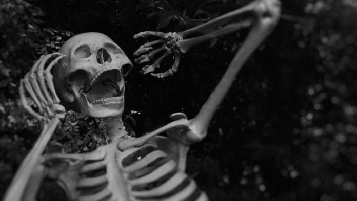 Penemuan Kerangka Ibu-Anak di Atas Kasur Bikin Geger Warga Bandung Barat