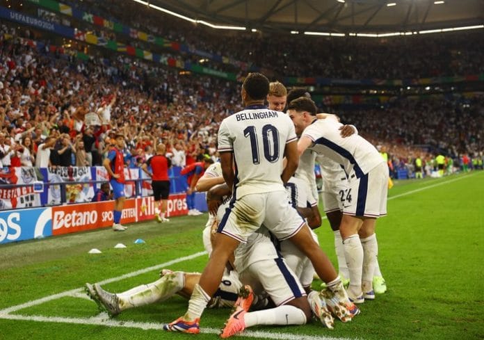 Comeback 2-1 vs Slovakia, Inggris Pastikan Lolos ke Perempatfinal