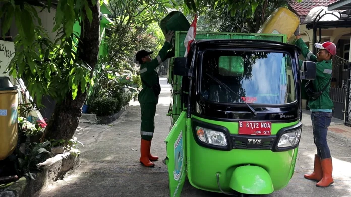 Jelang Idul Fitri, Pemkot Tangsel Pastikan Operasional Pelayanan Sampah Berjalan Normal