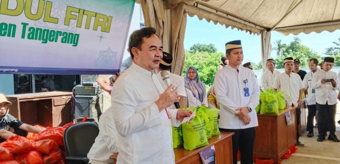 Sekda Tangerang Tinjau Bazar Murah Di Kecamatan Jayanti