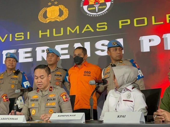 Eks Kapolres Ngada Pelaku Eksploitasi Seksual Anak Dihukum Pasal Berlapis