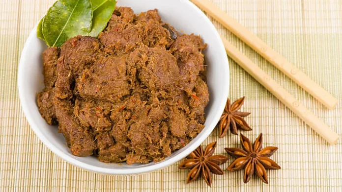 Cara Memasak Rendang Agar Dagingnya Empuk dan Santan Tidak Pecah