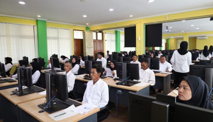 2.896 Peserta PPPK Tahap II Kabupaten Tangerang Mulai Ikuti Ujian