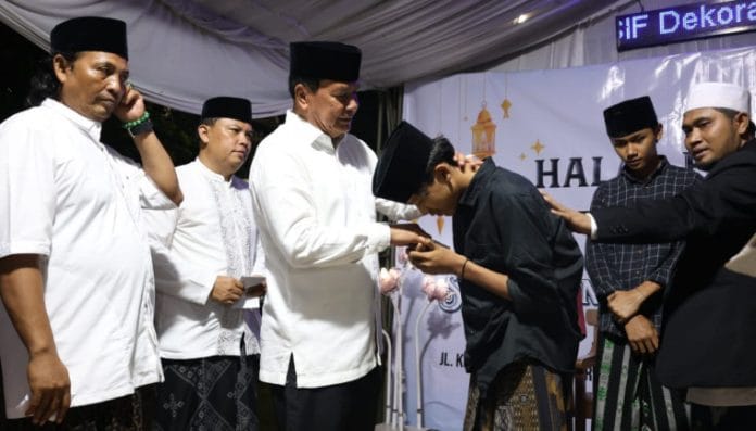 Bupati Tangerang Santuni Anak Yatim di Pondok Pesantren Ibnu Marzuk Al-Gabani