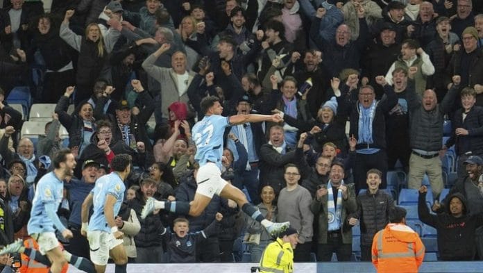 Man City Menang Dramatis 2-1 Atas Aston Villa, De Bruyne Buktikan Belum Habis