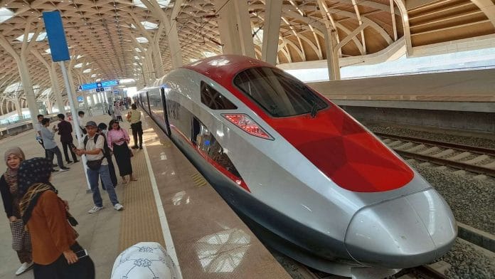 Tiket Whoosh Bisa Di-reschedule Maksimal 15 Menit Setelah Kereta Berangkat