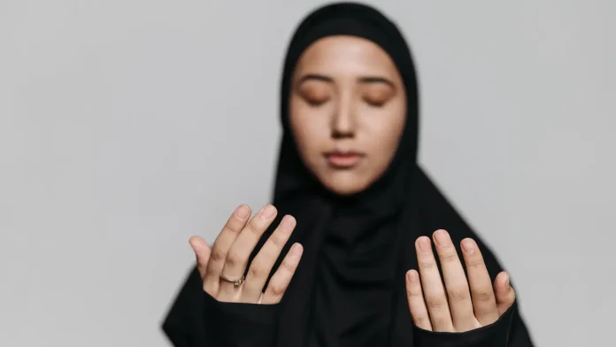 Masuk Tahun Baru Islam, Ini Bacaan Doa Awal Tahun Muharram Beserta keutamaannya