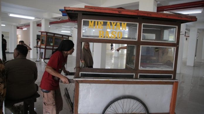 Para Pedagang Mulai Tempati Gedung Baru Pasar Anyar Tangerang