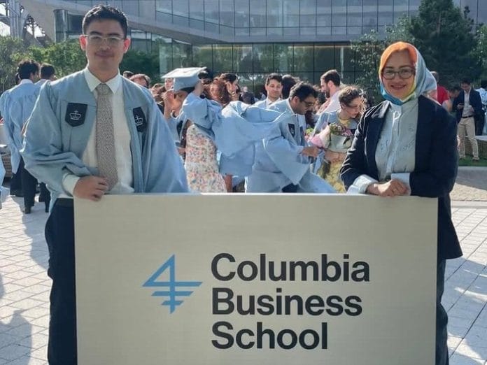 Putra Sulung Airin Raih Gelar MBA di Columbia University
