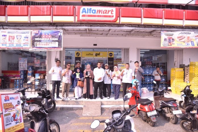 Naik Kelas! Produk UMKM Tangsel Kini Tersedia di 34 Gerai Alfamart