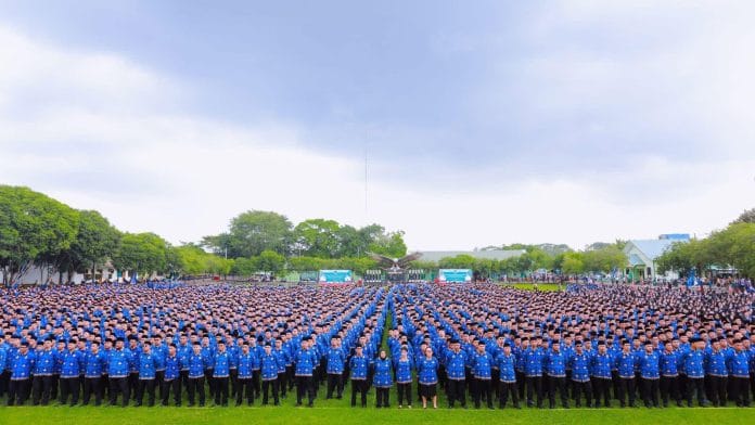 SERPONG - Wali Kota Kota Tangerang Selatan, Benyamin Davnie memberi sinyal bahwa gaji 6.139 Pegawai Pemerintah dengan Perjanjian Kerja (PPPK) tahap 1 telah dianggarkan melalui anggaran belanja di Anggaran Pendapatan dan Belanja Daerah Perubahan (APBD-P) 2025.