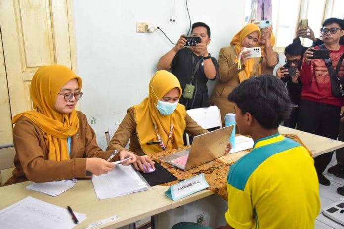 Wali Kota Benyamin Targetkan 300 Ribu Pelajar Tangsel Jalani Cek Kesehatan Gratis di Sekolah