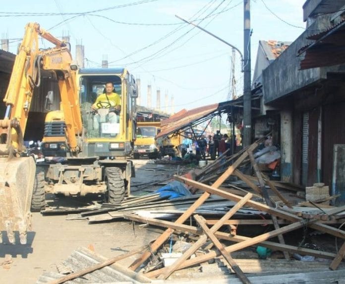 Sejumlah Lapak PKL Liar di Pasar Anyar Kota Tangerang Ditertibkan Satpol PP Kota