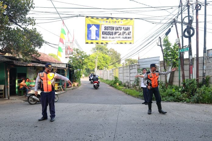 Dishub Tangsel Kembali Uji Coba Sistem Satu Arah di Pondok Cabe, Hasilnya Lancar dan Efektif Kurangi Kemacetan