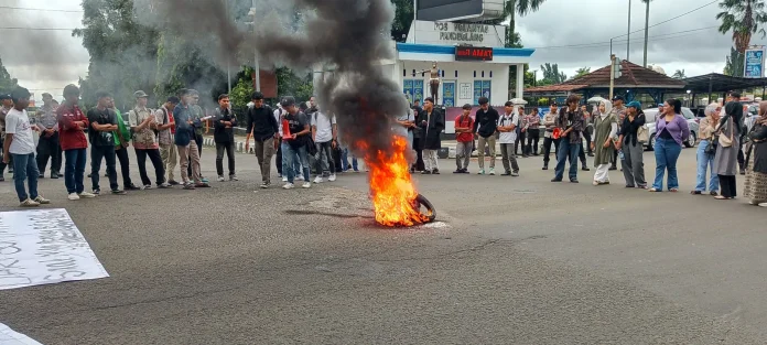 Mahasiswa Desak Pemkab Pandeglang Benahi Pendidikan, Kepemudaan, dan Birokrasi