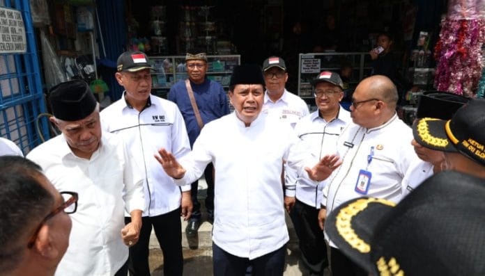 Bupati Maesyal Tinjau Villa Tangerang Elok, Bongkar Akar Masalah Banjir hingga Tinjau Saluran Tersumbat