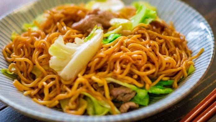 Bosan Mie Goreng Biasa? Coba Yakisoba Ala Jepang yang Simpel dan Lezat